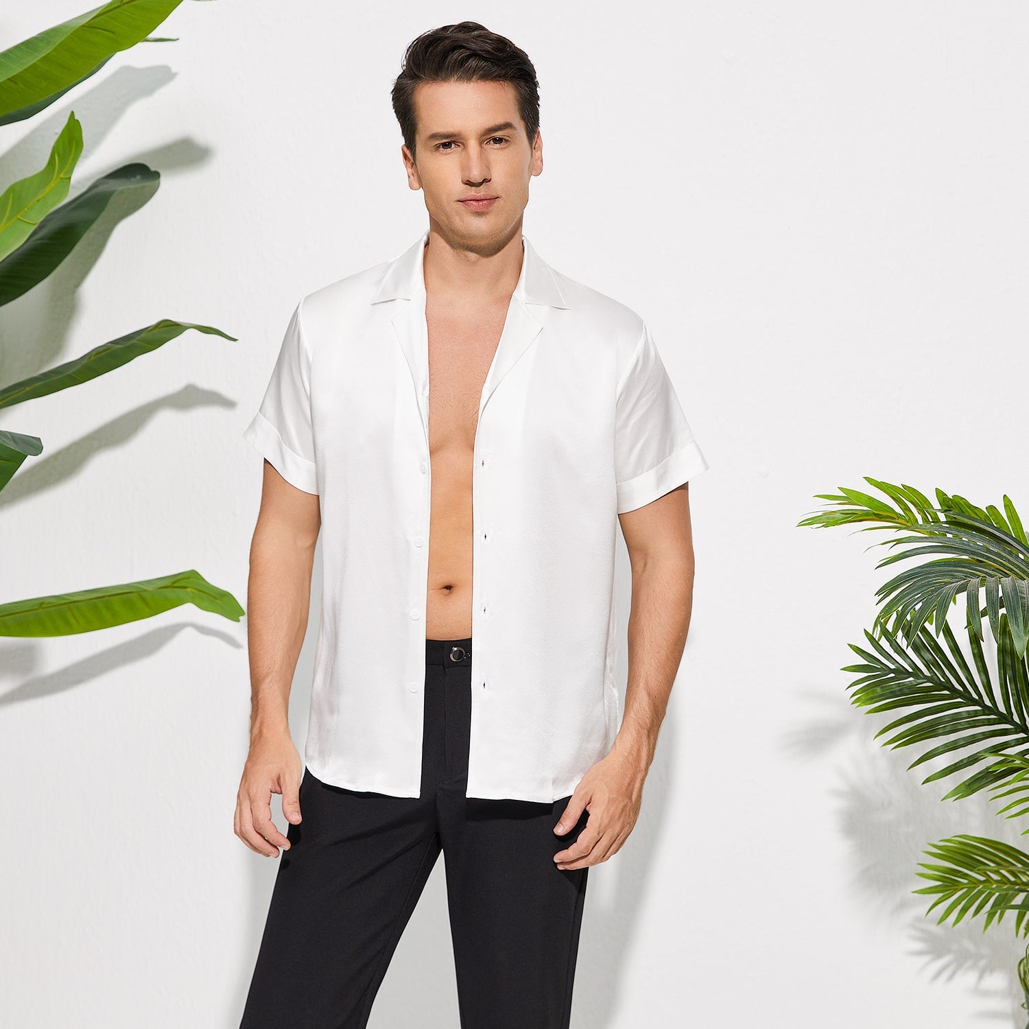 Men's Silk T-Shirt Casual Short Sleeve Silk Beach Shirt Black XS