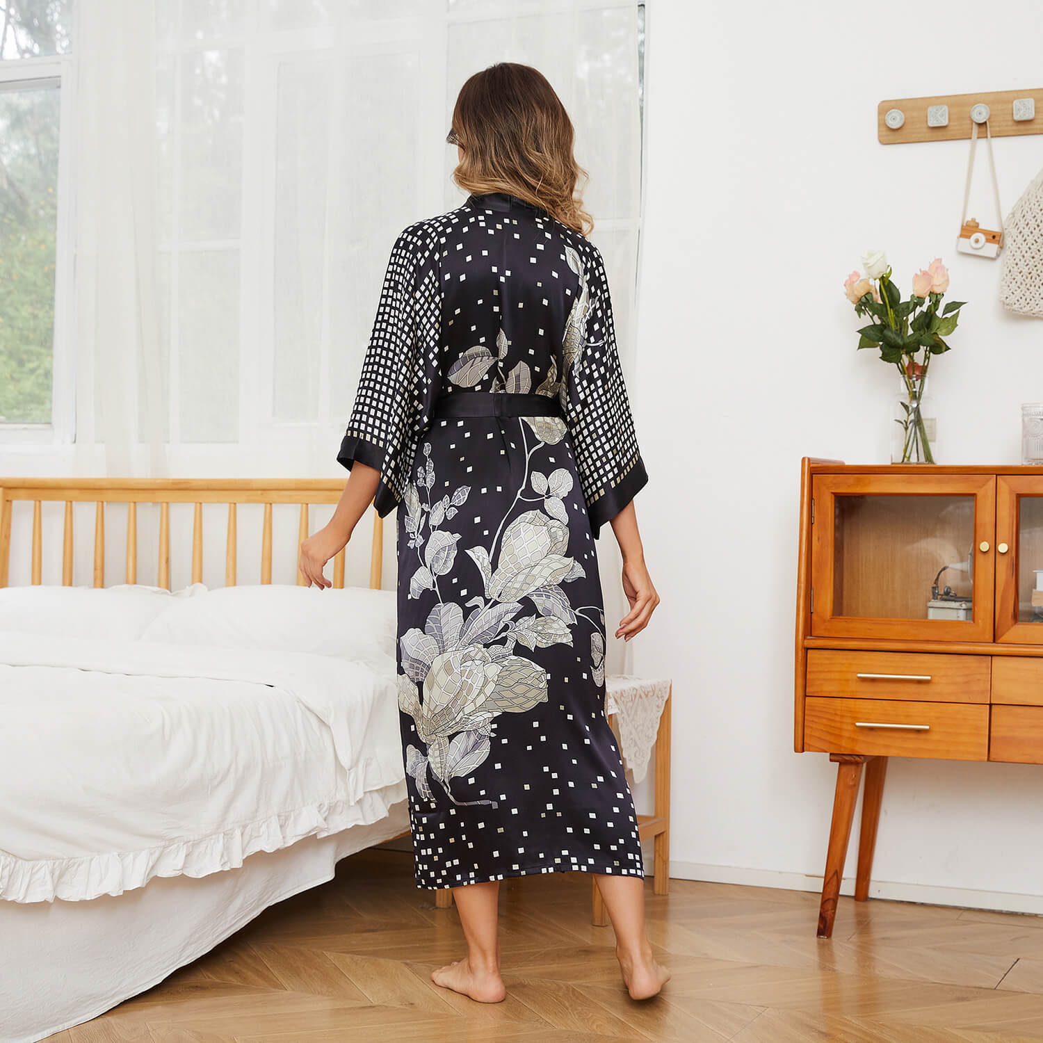 Womens Long Silk Kimono Silk Gown Geometric Floral Print Kimono Silk Black One size fits most