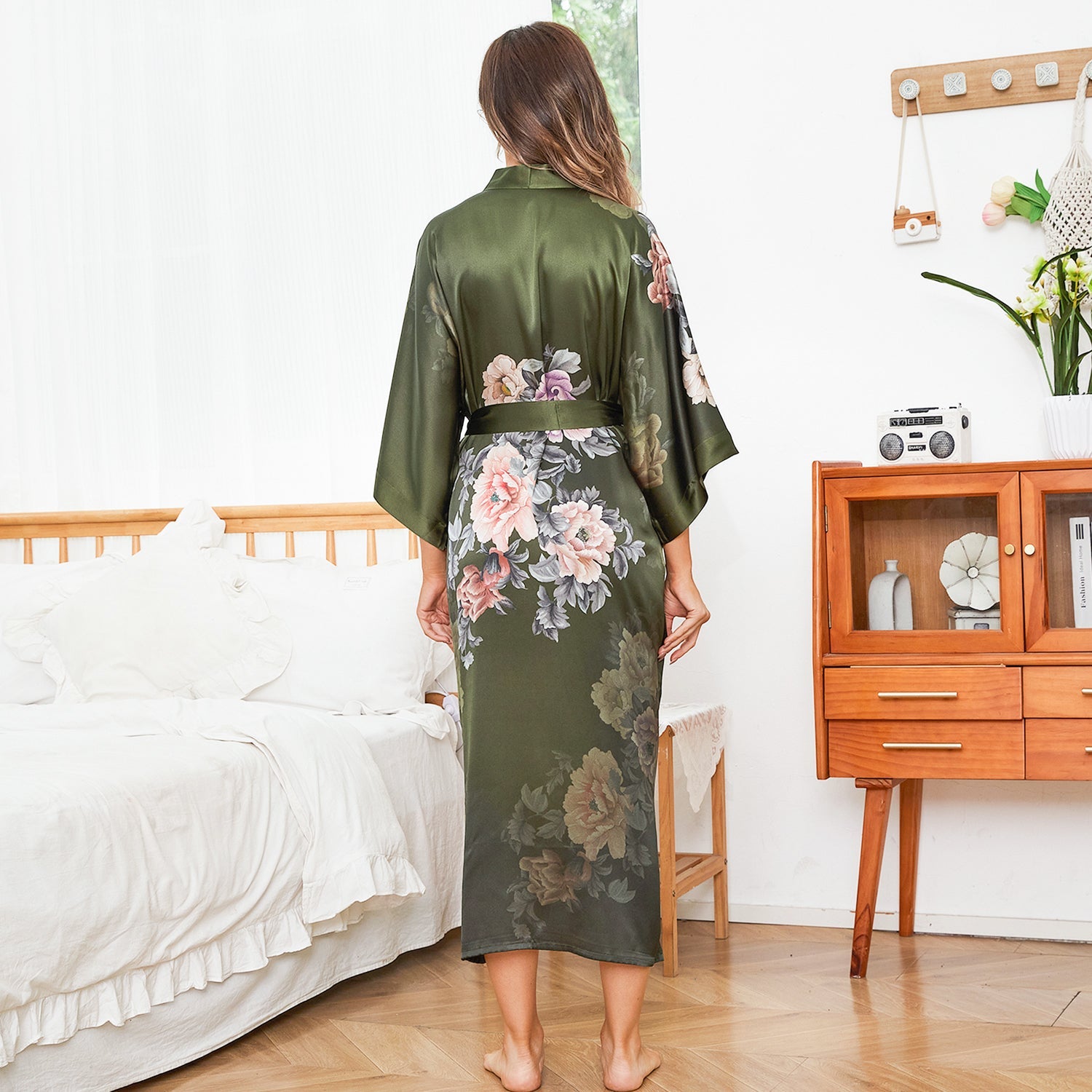 Women's Luxury Peony Floral Print 100% Silk Kimono Robe Green One size fits most